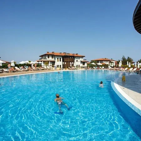 Eve Santa Marina Ii - Sea, Pools, Relax Apartman