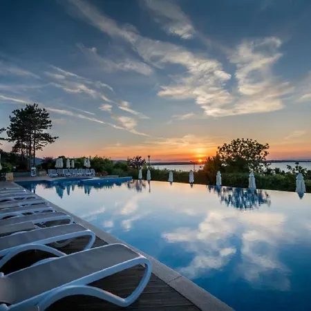 Eve Santa Marina Ii - Sea, Pools, Relax