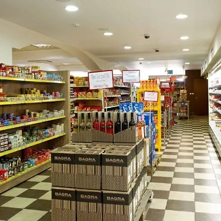 Eve Santa Marina Ii - Sea, Pools, Relax Apartmán