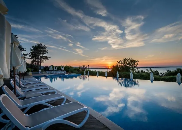 Eve Santa Marina Ii - Sea, Pools, Relax