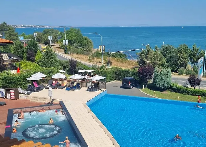 Apartamento Eve Santa Marina Ii - Sea, Pools, Relax
