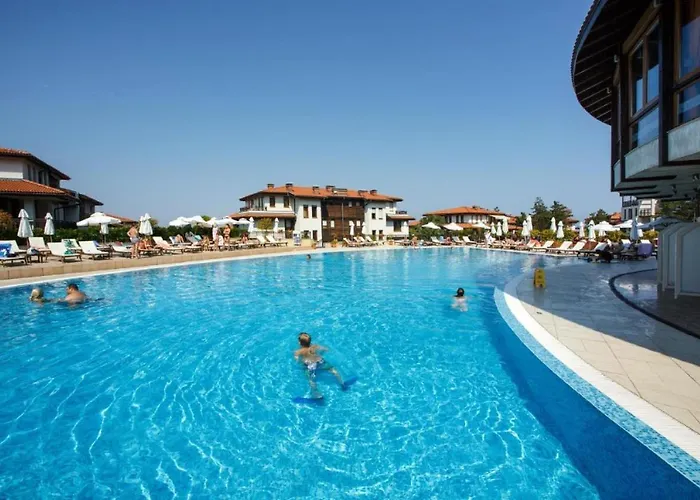 Eve Santa Marina Ii - Sea, Pools, Relax Apartamento